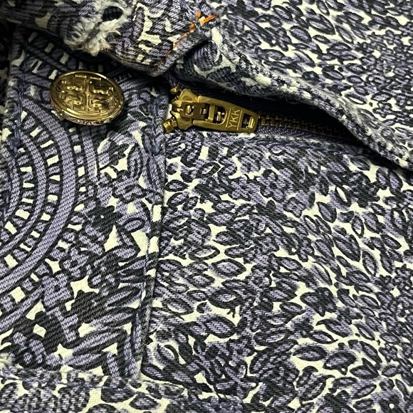 TORY BURCH Super Skinny Jeans with Purple Floral Pattern Womens size 28 denim - Picture 14 of 16